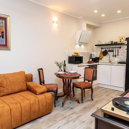 Stanley Helenski - Apartment In Old Town Šibenik Buitenkant foto