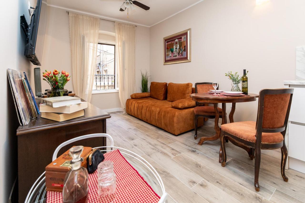 Stanley Helenski - Apartment In Old Town Šibenik Buitenkant foto