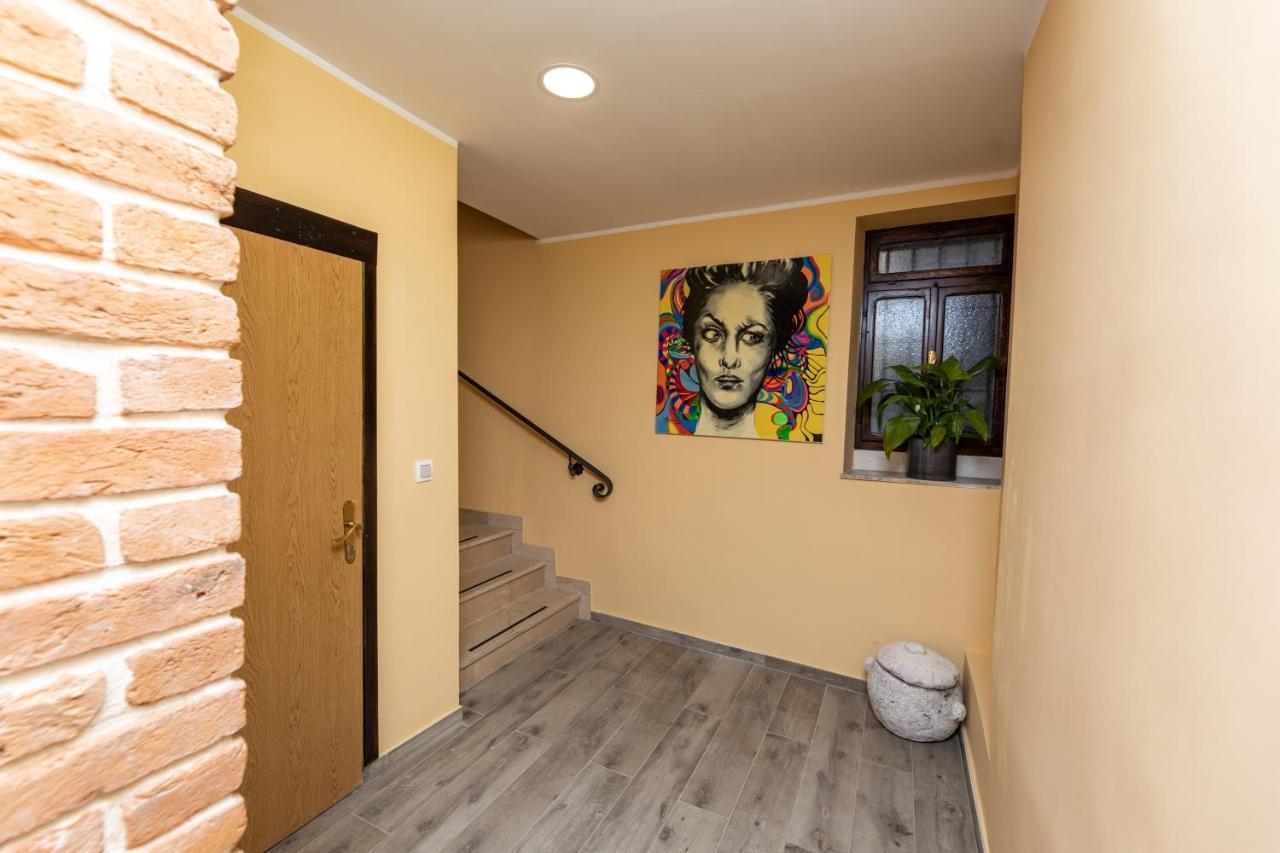 Stanley Helenski - Apartment In Old Town Šibenik Buitenkant foto