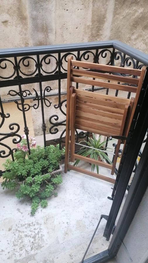 Stanley Helenski - Apartment In Old Town Šibenik Buitenkant foto